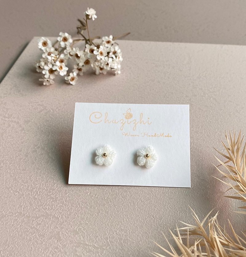 Crocheted Puff Flower Earrings Medical Steel Ear Pins - Earrings & Clip-ons - Cotton & Hemp White