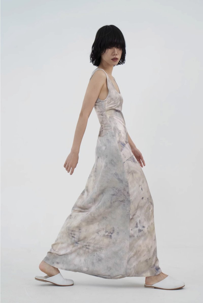 Hazy atmosphere U-neck smudged elegant sleeveless dress - ชุดเดรส - ไฟเบอร์อื่นๆ สีเทา