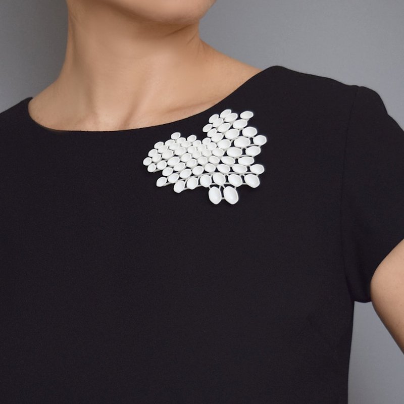 lydia brooch white - Brooches - Plastic White