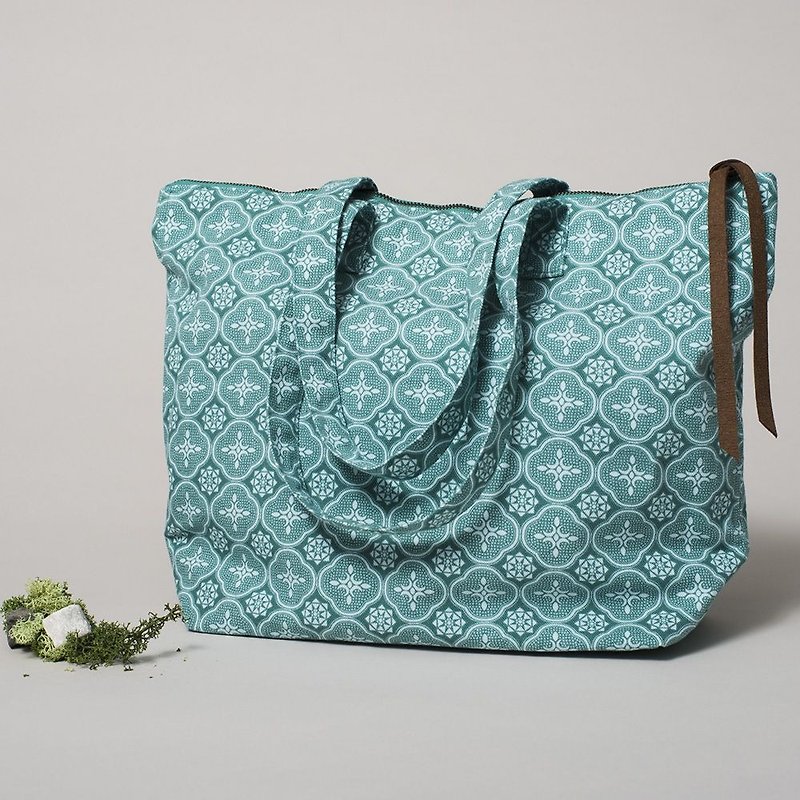 "Daily"  Shoulder Bag / Begonia Glass Pattern / Retro Blue - Messenger Bags & Sling Bags - Cotton & Hemp 