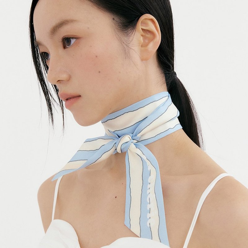 【Ven & Qu】Ma Chérie 藍奶油條紋絲巾 6×110 cm - 絲巾 - 絲．絹 藍色