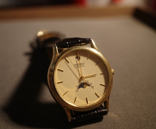 SEIKO クォーツ 腕時計 ムーンフェイズ セイコー ムーンフェイズ ハーフムーン クォーツ 35MM - ショップ