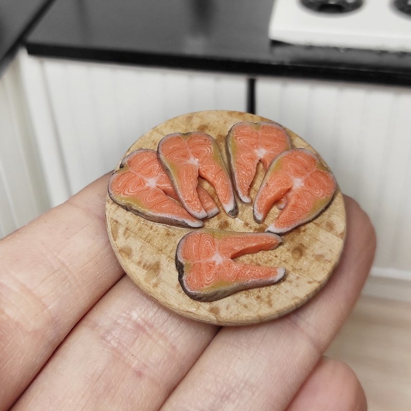 Realistic fish steak, food for dolls, fish for dolls, doll house, gift idea - 寶寶/兒童玩具/玩偶 - 黏土 