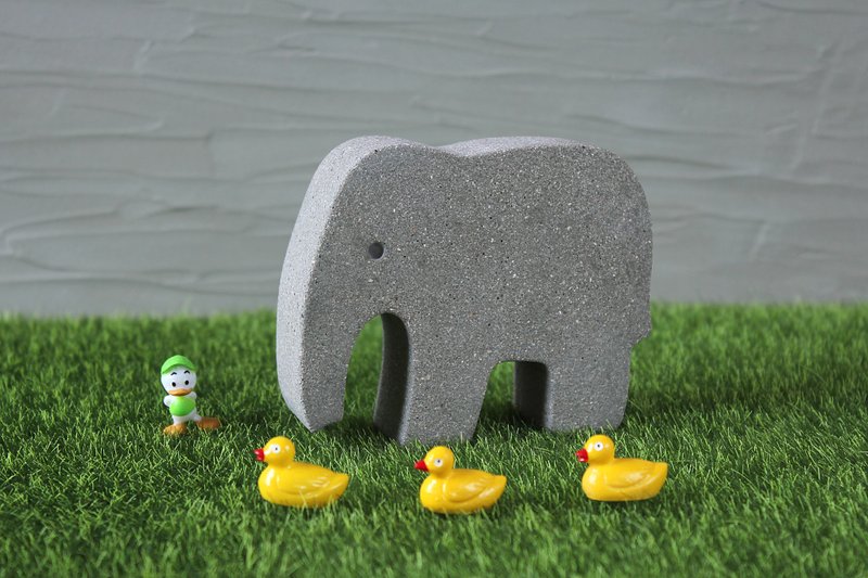 Cement mud for Concrete-small elephant ornaments, weathered texture, rough texture of elephant slide - ตุ๊กตา - ปูน สีเทา