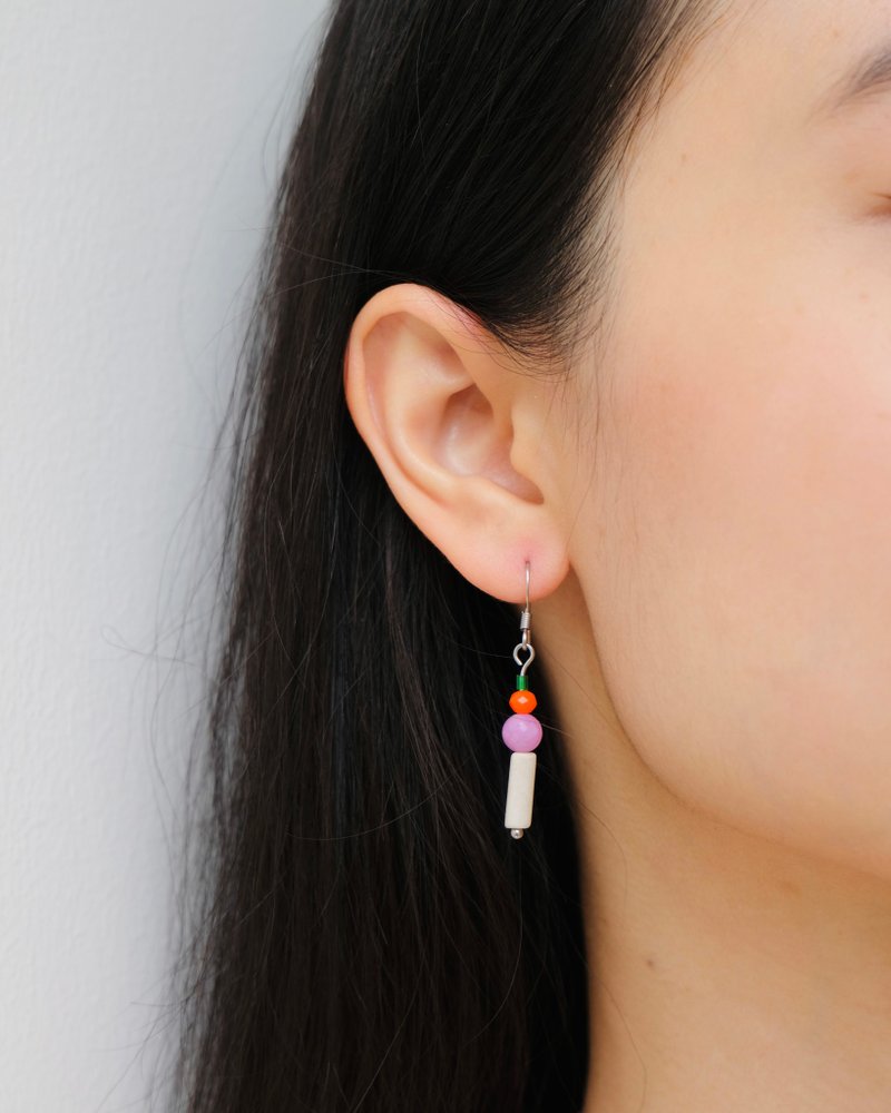 Cari earrings • Handmade Earrings Stone Beads - 耳環/耳夾 - 不鏽鋼 多色