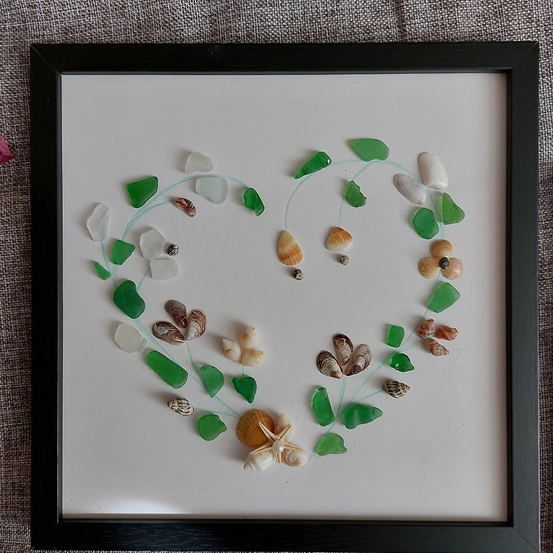 Heart Wreath Sea glass and Seashells. Sea Glass Art pictures. - ตกแต่งผนัง - วัสดุอื่นๆ สีเขียว