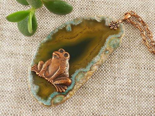 AGATIX Olive Green Agate Slice Slab Copper Frog Froggy Pendant Necklace Jewelry Gift