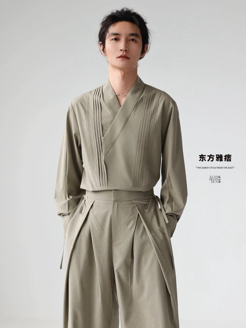 亂山昏 東方雅痞新中式國風原創淺灰綠交領通勤百搭長袖薄襯衫男 - 男襯衫/休閒襯衫 - 其他材質 