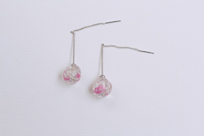 / Crystals no.3 / dry flowers resin earrings - Earrings & Clip-ons - Plants & Flowers Pink