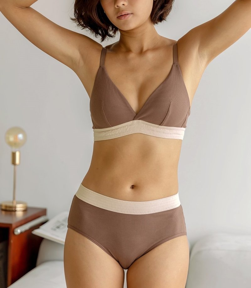 Deep Plunge Bicolor Triangle Bra - Set - ชุดชั้นในผู้หญิง - ผ้าฝ้าย/ผ้าลินิน สีนำ้ตาล