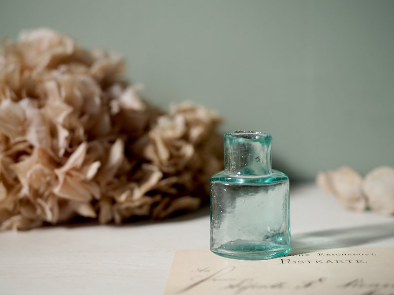 British antique mini glass ink bottle C - Items for Display - Glass 