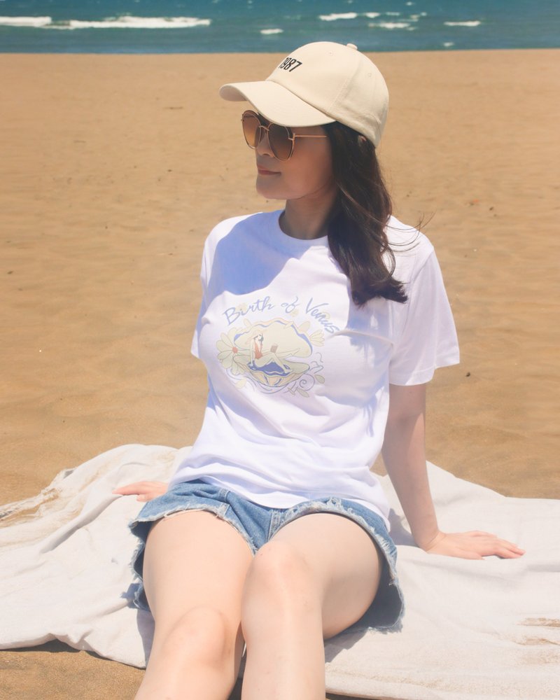 ZJ Medium Thick Pound Classic Short Sleeve T-Shirt Hairen Series - Venus by the Sea Chill Made in Taiwan MIT - Women's T-Shirts - Cotton & Hemp White