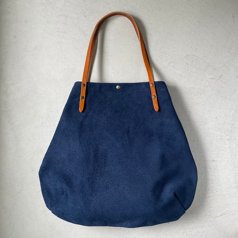 [Resale in 2023] Round Tote Bag with Cow Floor Velor and Extra Thick Oil Nume [Navy] - Handbags & Totes - Genuine Leather Blue