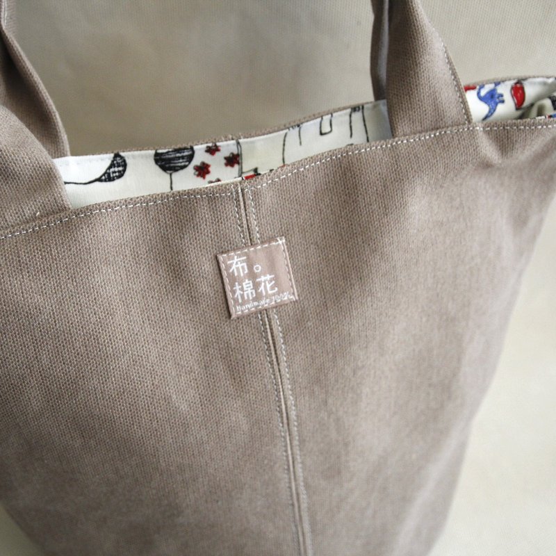 Handmade Khaki cylindrical walking bag with magnetic buckle shoulder bag - กระเป๋าถือ - ผ้าฝ้าย/ผ้าลินิน สีกากี