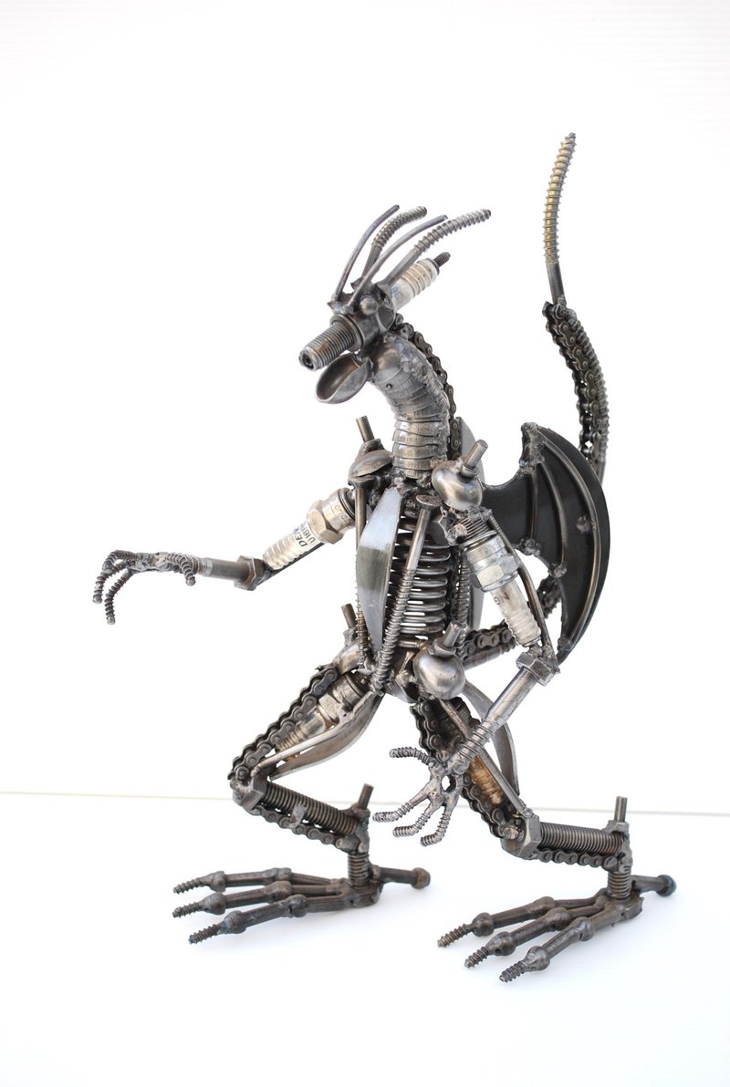 Dragon Scrap Metal Sculpture, Wow Gift For Son, Wow Anniversary gift for him - 擺飾/家飾品 - 其他金屬 