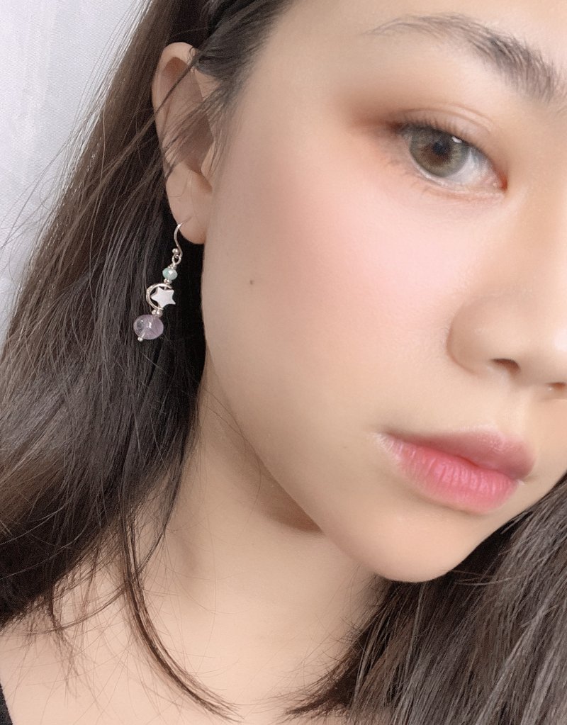 Amethyst Tianhe Stone White Stone[Water Flower] Natural Stone Earrings - Earrings & Clip-ons - Crystal Multicolor
