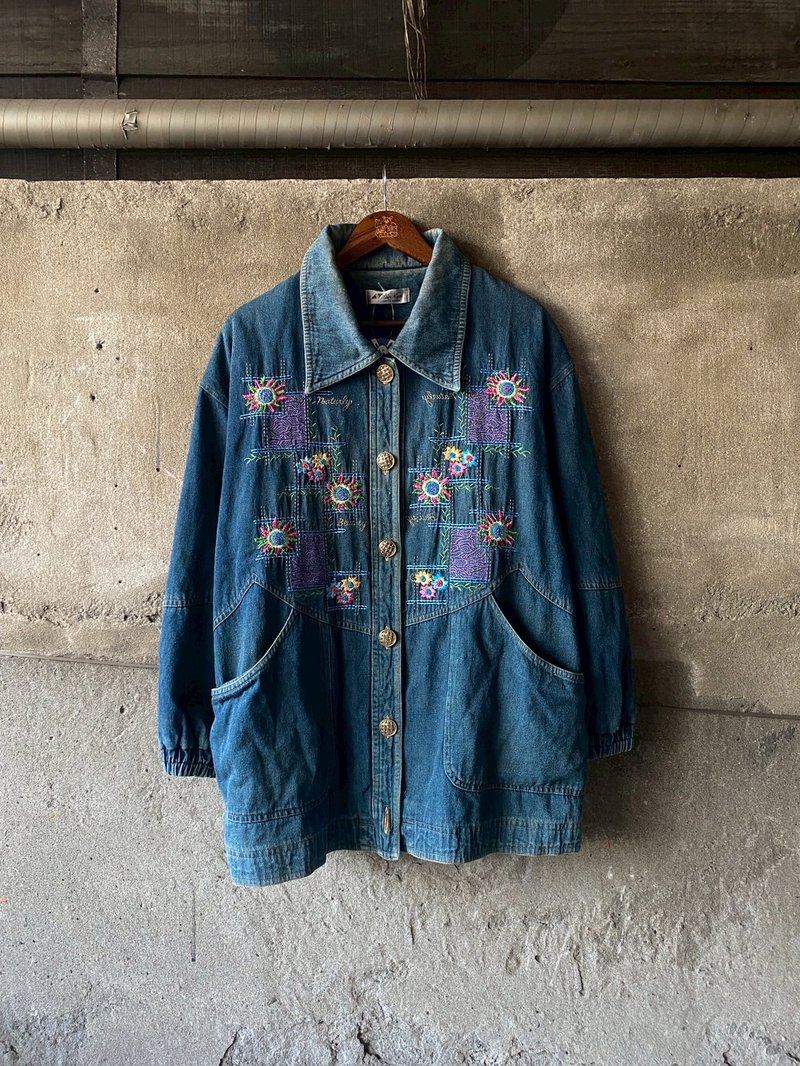 --兩光師選物--花花刺繡牛仔外套 - 男夾克/外套 - 其他材質 藍色