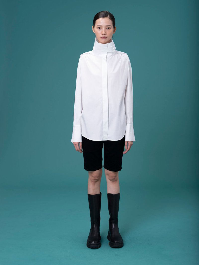 UUIN _ 黑絨五分短褲 - 女短褲/五分褲 - 棉．麻 黑色