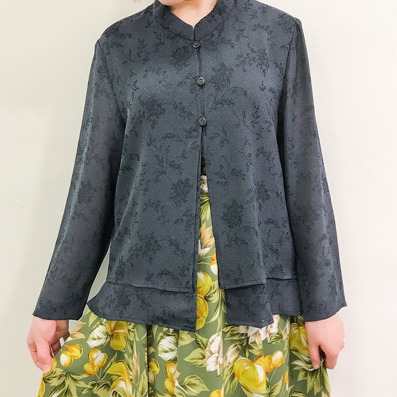 どんぐりの女の子... {} ::ヴィンテージ濃いグレーのジャケット中国風の花柄の長袖シャツ - シャツ・ブラウス - ポリエステル ブラック