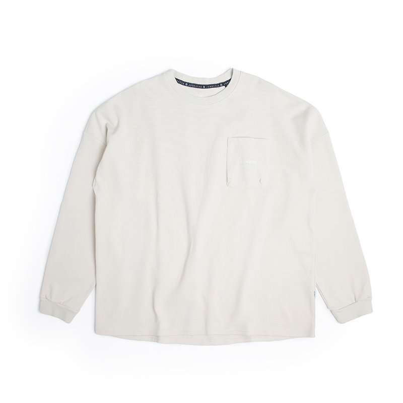 江戶勝 日系 男裝 潮流系列 立體口袋落肩長袖T恤(淺卡其) #上衣 - 男 T 恤 - 棉．麻 卡其色