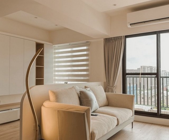 モダンウッドフロアランプ コーナーフロアスタンドランプ ミッド