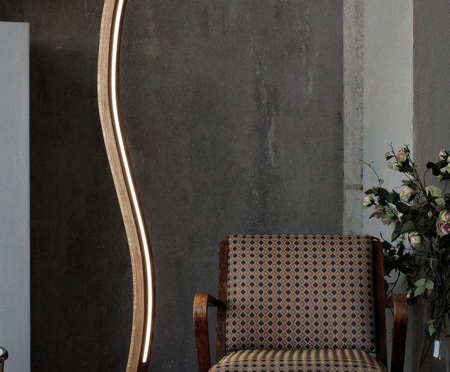 モダンウッドフロアランプ コーナーフロアスタンドランプ ミッド