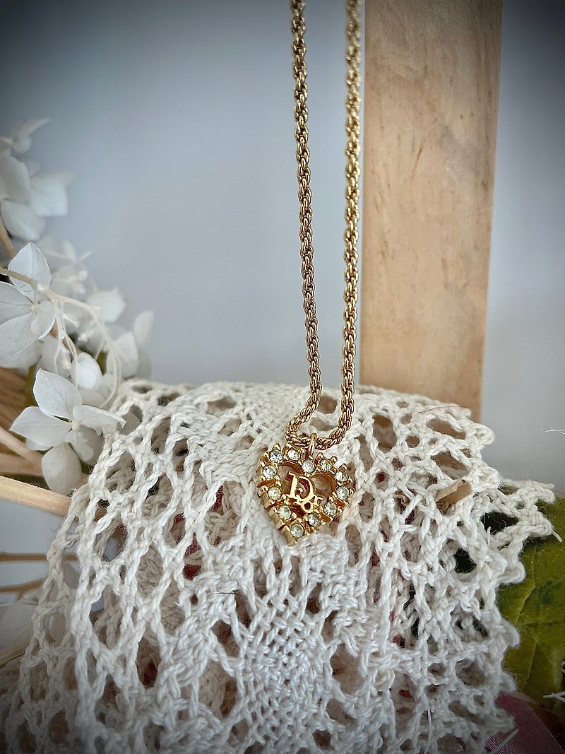 Christian Dior Vintage Heart-Shaped Crystal Necklace - สร้อยคอ - โลหะ สีทอง
