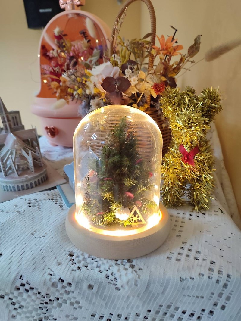 Christmas tree glass flower cup - ช่อดอกไม้แห้ง - พืช/ดอกไม้ หลากหลายสี
