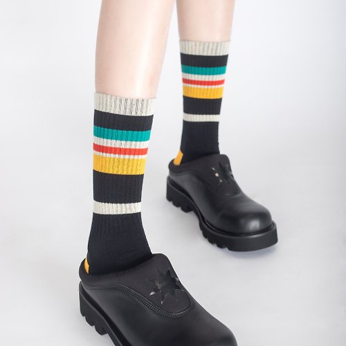 LIFEBEAT 美式復古學院風Preppy系列中筒條紋運動襪