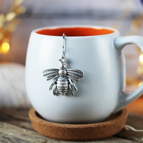 Anastasia Handmade Honey bee tea strainer for loose leaf tea, Tea infuser with bee charm
