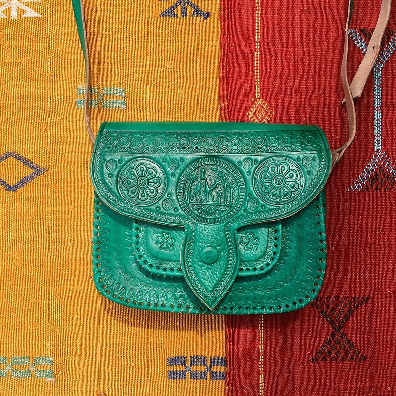 Moroccan mint root dyed Fes green camel bag - กระเป๋าแมสเซนเจอร์ - หนังแท้ สีเขียว