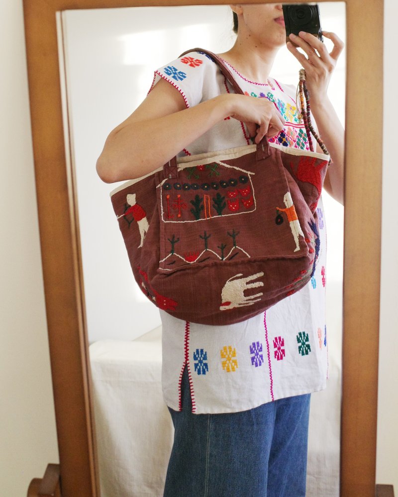 共兩色 泰國山岳民族 Naga族 手織布料手工刺繡布包 - 手提包/手提袋 - 棉．麻 