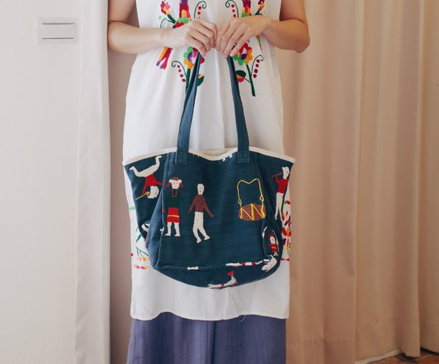 ナガ族 自然と動物 ハンドメイド刺繍布 大判 デッドストック