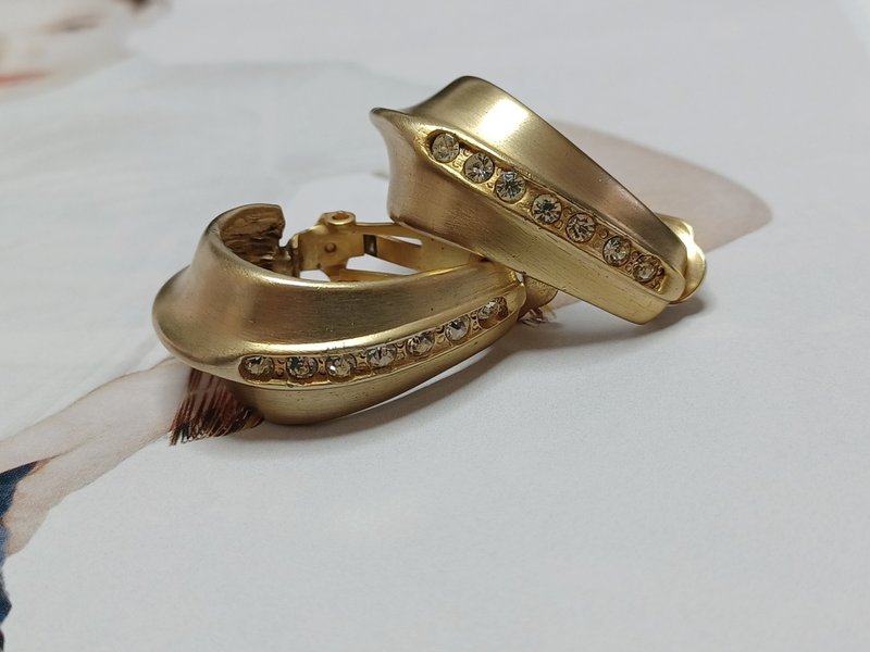 vintage jewelry antique clip earrings spin - ต่างหู - โลหะ 