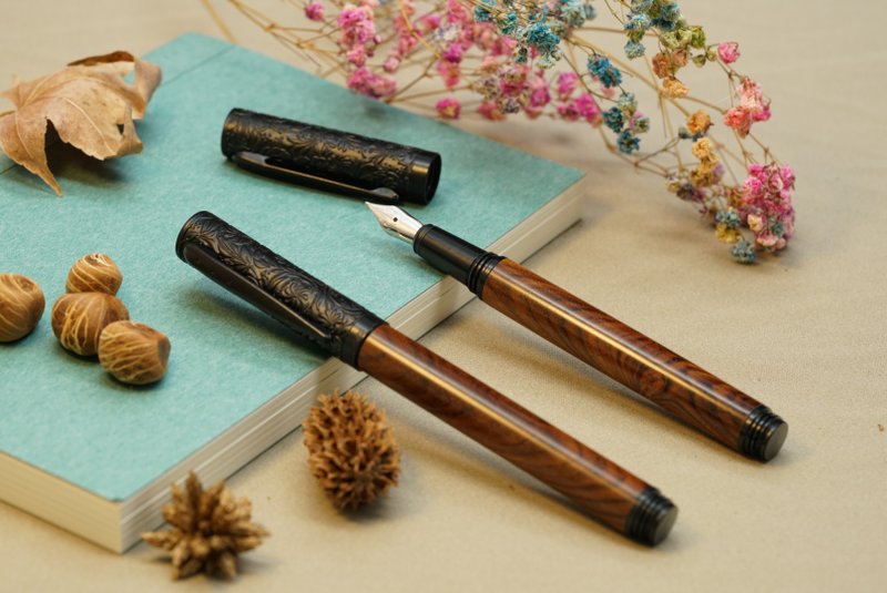 Five-degree wood-made handmade wooden fountain pen (desert iron wood) wood pen hand-made wooden pen wood pen - ปากกาหมึกซึม - ไม้ 