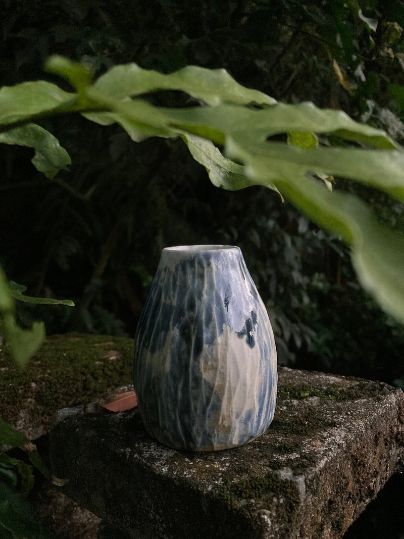 藍釉小花瓶 III - 花瓶/花器 - 陶 