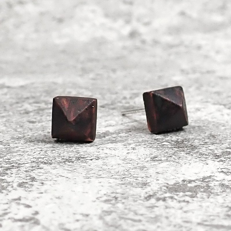 Limited One Piece-Porcelain | Black Glazed Ceramic Pyramid Studs Black Geometric Earrings. Unisex - ต่างหู - เครื่องลายคราม สีดำ