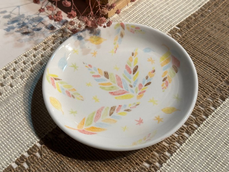 Purely hand-painted autumn dessert plate made in Taiwan - Plates & Trays - Porcelain Orange