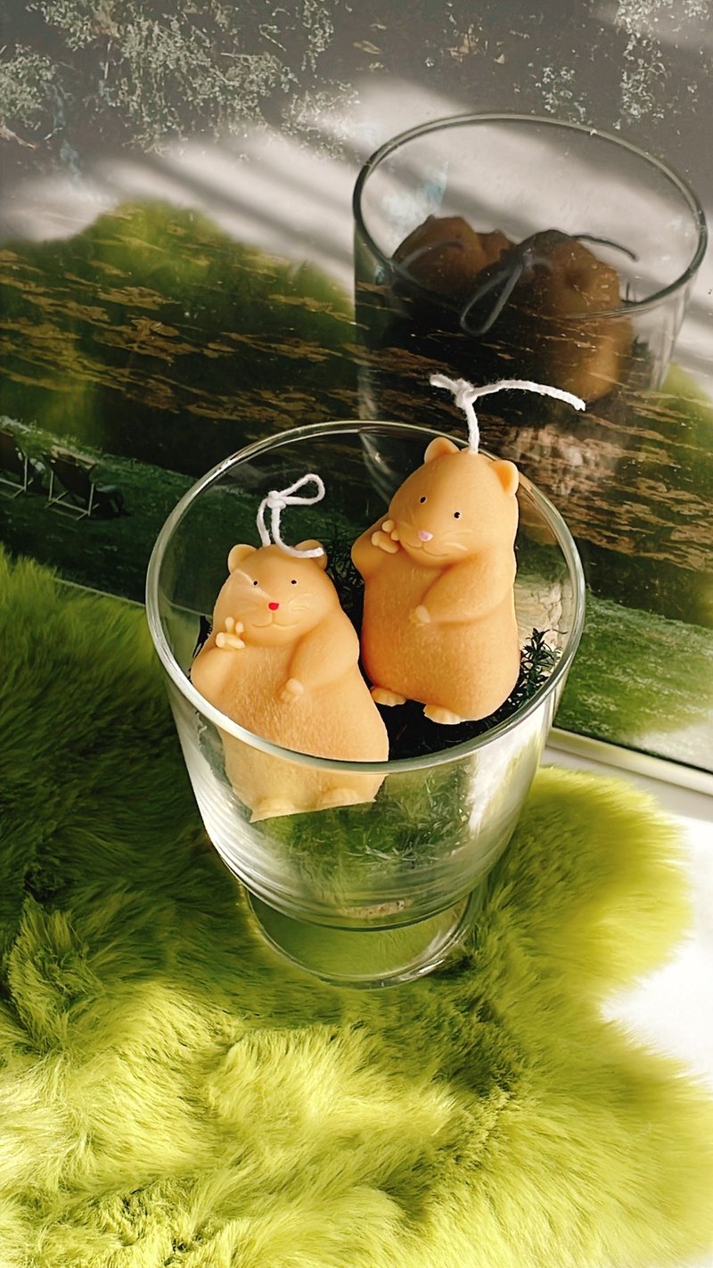 Than yeah little mouse scented candle Christmas gift - เทียน/เชิงเทียน - ขี้ผึ้ง สีนำ้ตาล