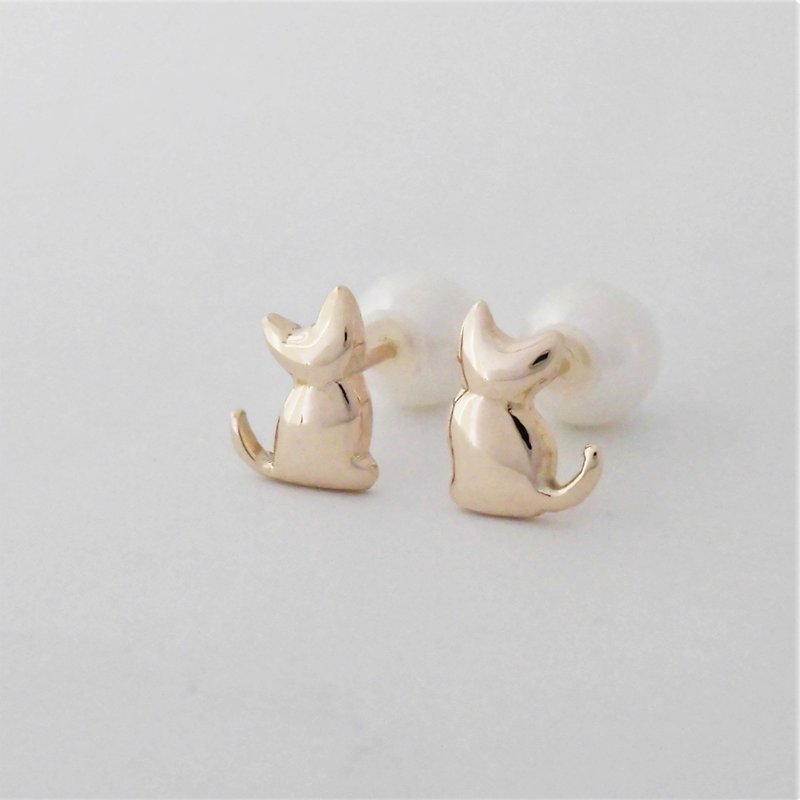 K10 坐姿貓咪耳環 2WAY - 耳環/耳夾/耳骨夾 - 貴金屬 金色