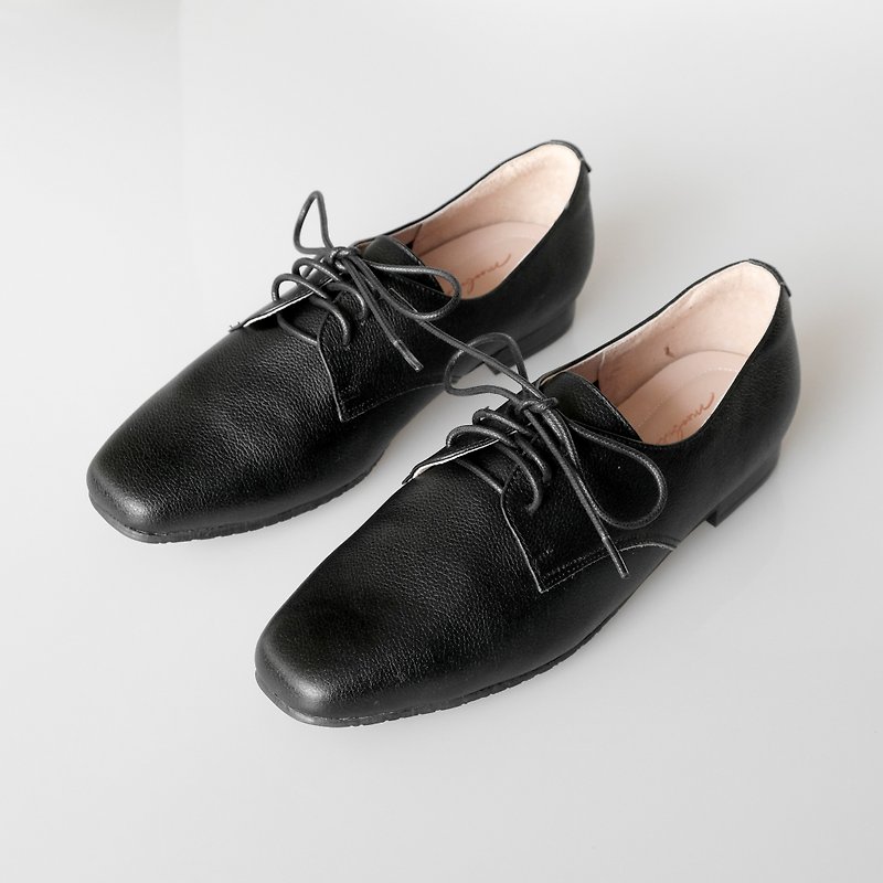 台灣手工真皮氣墊平底鞋。墨黑 - 女皮鞋 - 真皮 黑色