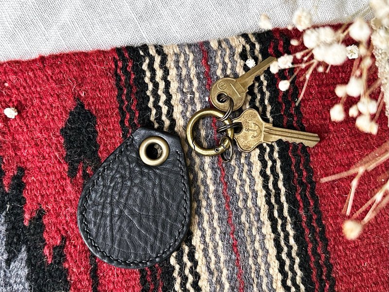 Drop-shaped drop pattern keychain, well-stitched leather DIY material bag, genuine leather keychain, simple and practical - Leather Goods - Genuine Leather Black