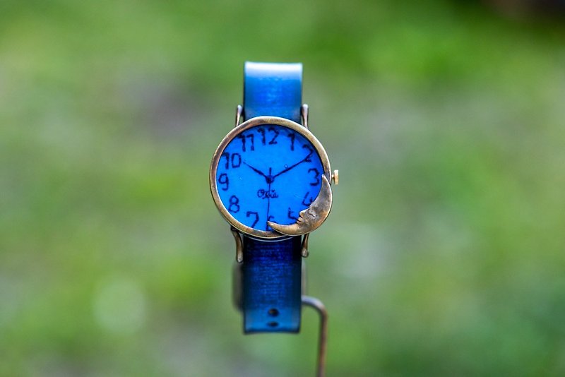 Moon watch M dark blue at night - นาฬิกาผู้หญิง - โลหะ สีน้ำเงิน