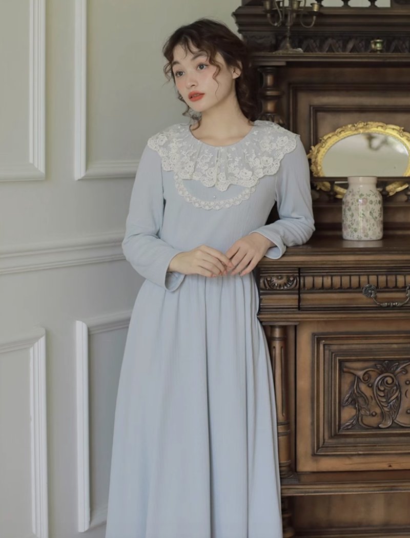 Canon retro French style gentle girly knitted dress - ชุดเดรส - วัสดุอื่นๆ สีน้ำเงิน