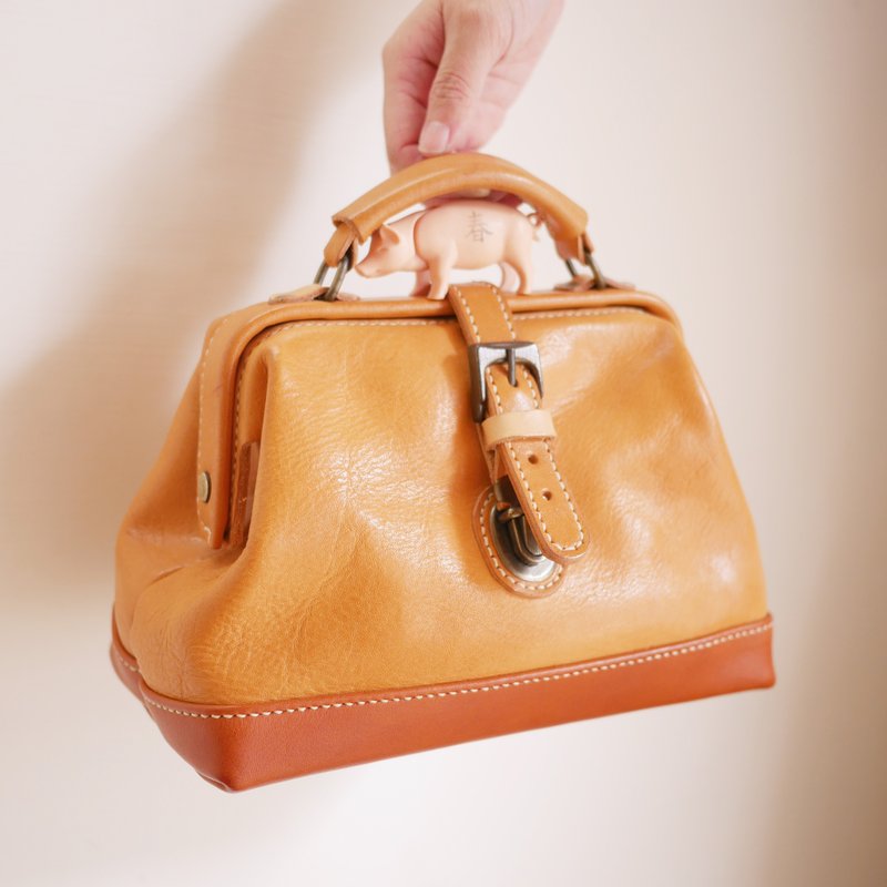 Exclusive order Wxxxy) Pudding doctor bag plus leather pocket - กระเป๋าถือ - หนังแท้ สีดำ