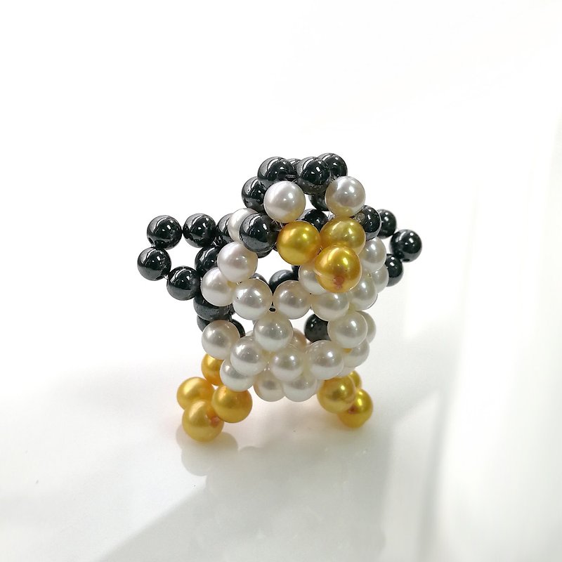 Limited quantity decoration-freshwater pearl cute little pearl penguin decoration-can be turned into a mobile phone cord【 - Items for Display - Pearl Black