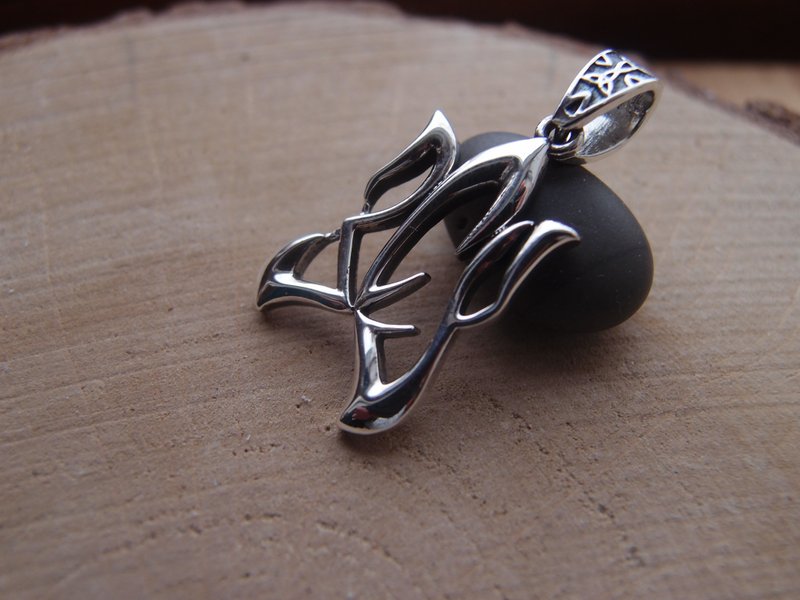 Ukrainian Tryzub Trident Sterling Silver Pendant necklace - 項鍊 - 純銀 銀色