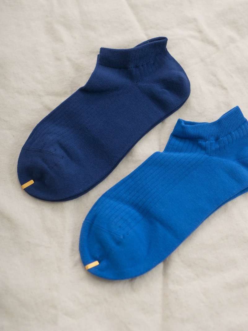Socks socks set (4 pairs) Japanese solid color cotton socks Klein blue summer socks boat socks - ถุงเท้า - ผ้าฝ้าย/ผ้าลินิน สีน้ำเงิน