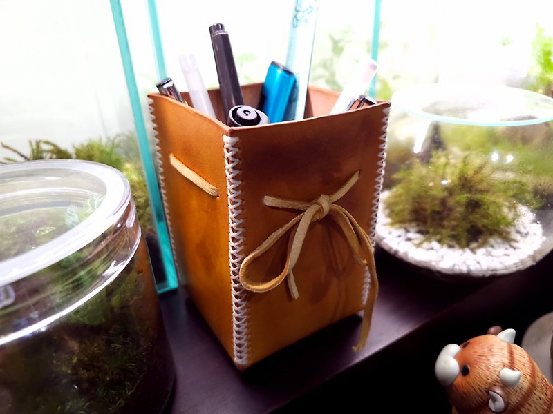 GWC Grasswood hand-made vegetable-tanned hand-stitched square pen holder - กล่องใส่ปากกา - หนังแท้ สีส้ม