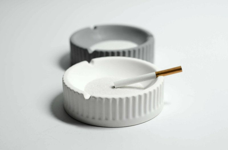 復古羅馬柱 清水泥菸灰缸 擺設 侘寂美學 贈菸沙 - 擺飾/家飾品 - 水泥 灰色